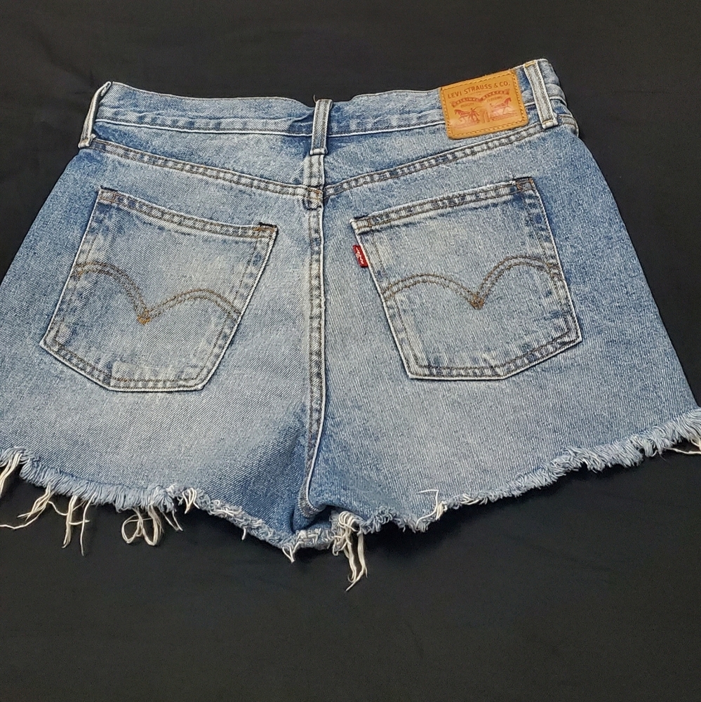 Levis jean shorts